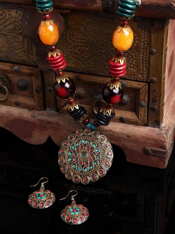 Modern Artistica Necklace Set